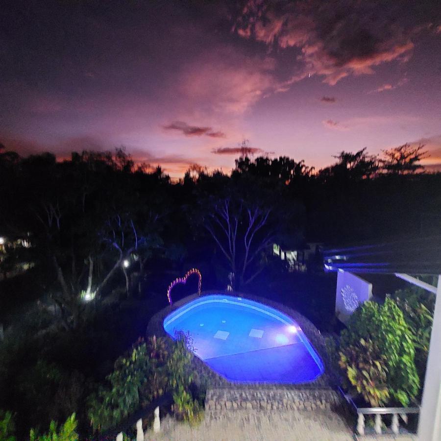 Matteo'S Hus Villa Rental Zamboanguita  Ngoại thất bức ảnh
