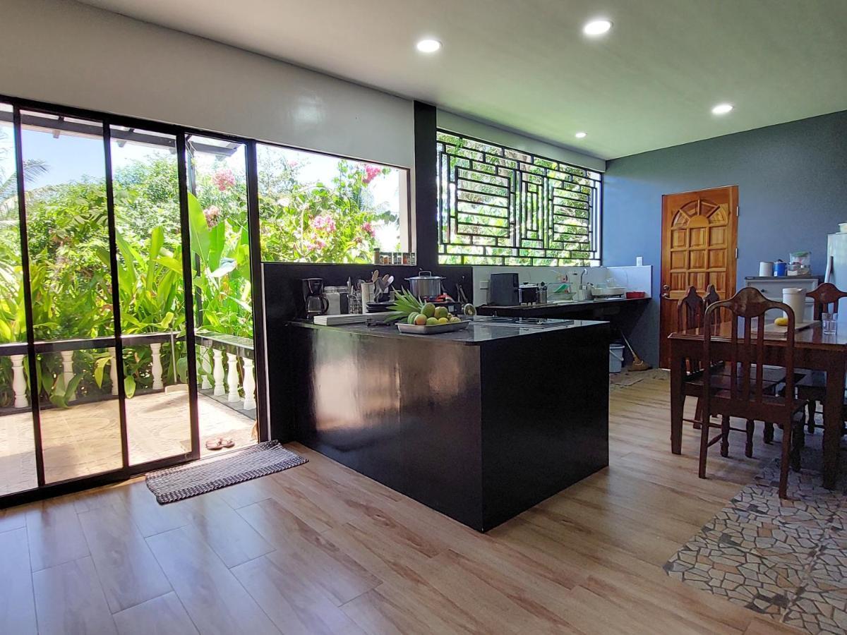 Matteo'S Hus Villa Rental Zamboanguita  Ngoại thất bức ảnh